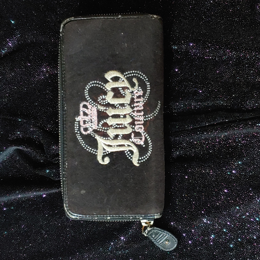 Juicy Couture y2k Vintage Velour Large Wallet